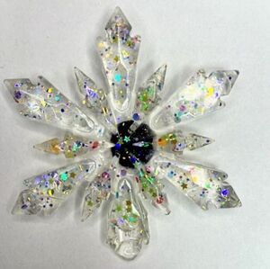 *NEW* Cryzbitz Quartz Crystal Snowflake